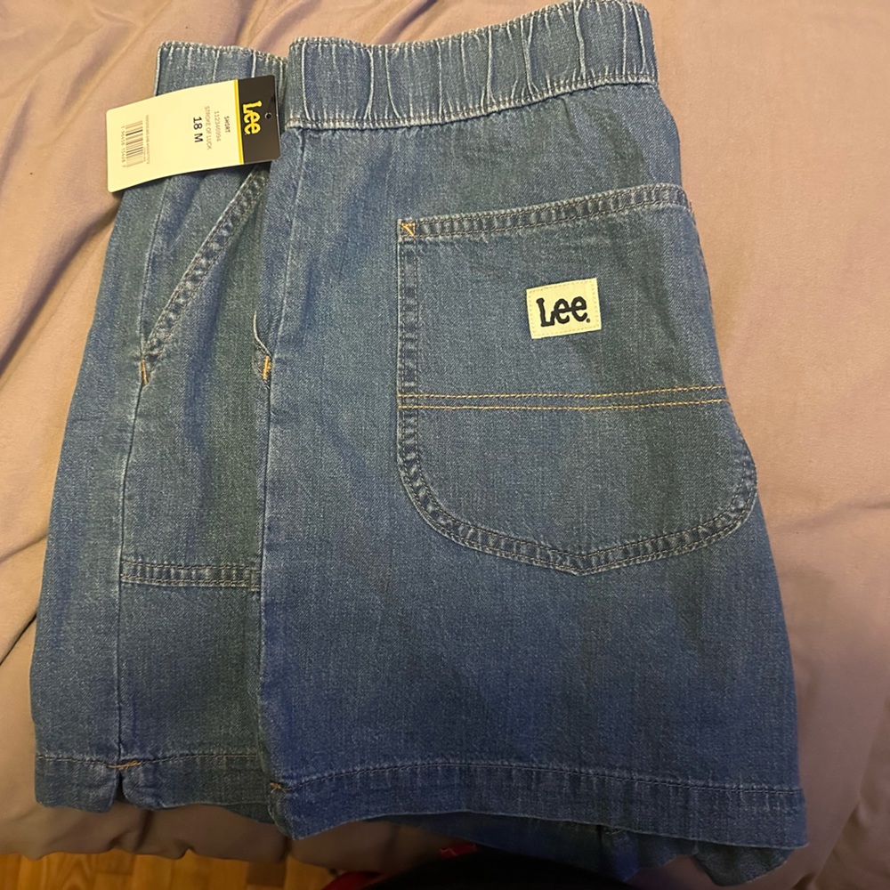 Lee’s shorts